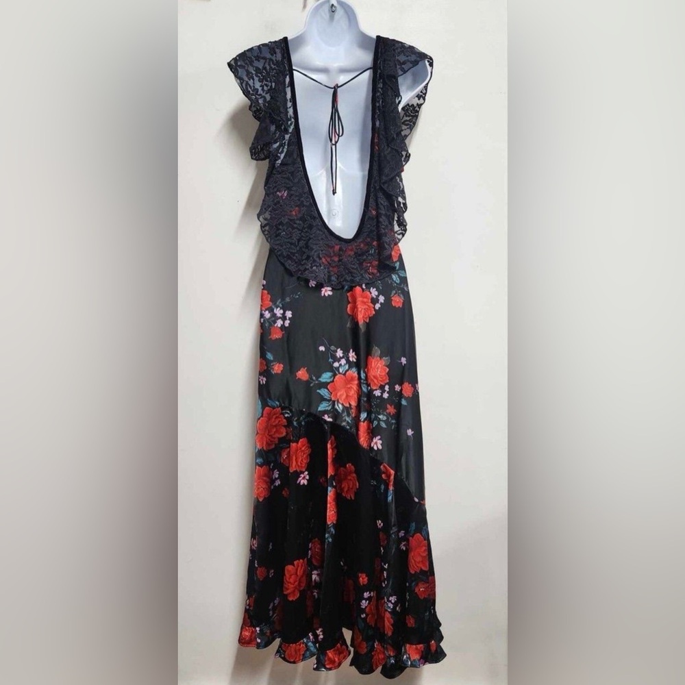 Free People Warm Hearts Midi Dress Black & Red Floral Satin Small NWOT - Picture 9 of 9